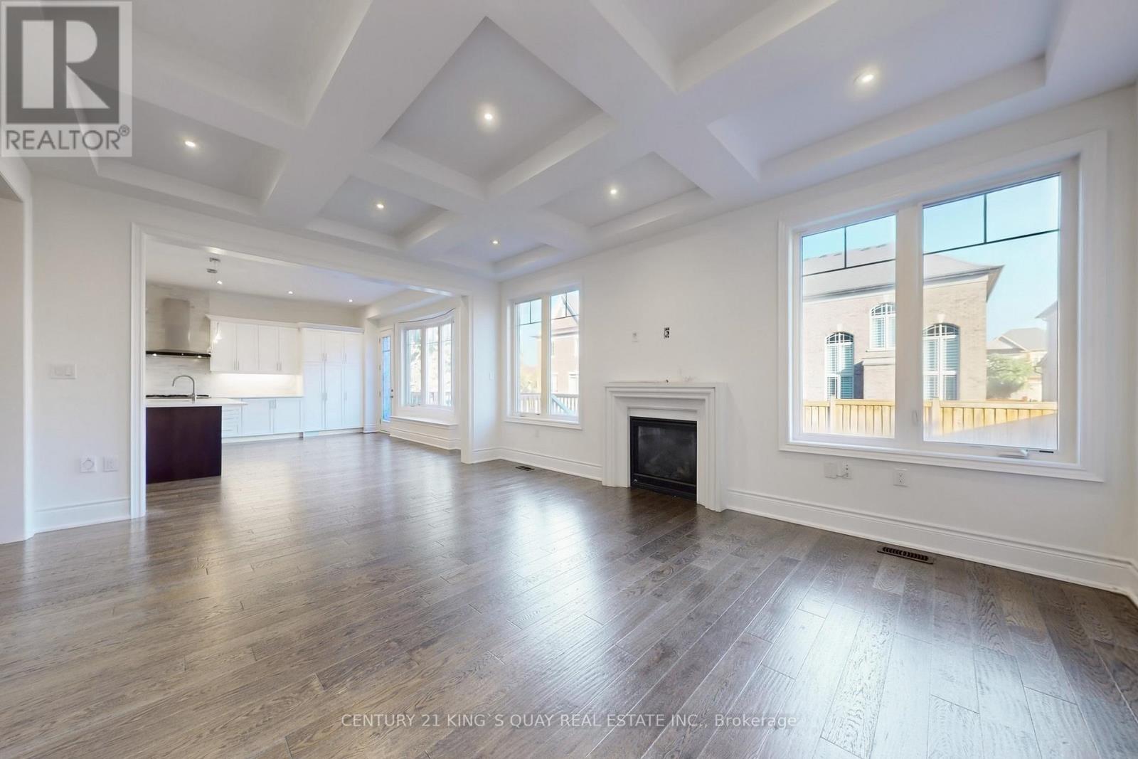 41 Torrey Pines Road, Vaughan, ON - Indoor Photo Showing Living Room With Fireplace