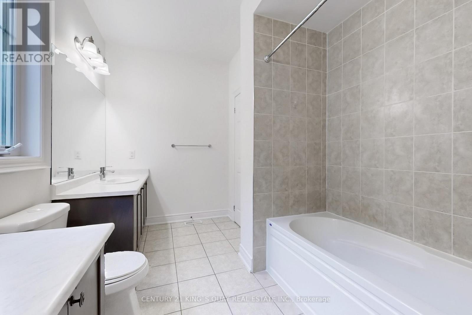41 Torrey Pines Road, Vaughan, ON - Indoor Photo Showing Bathroom