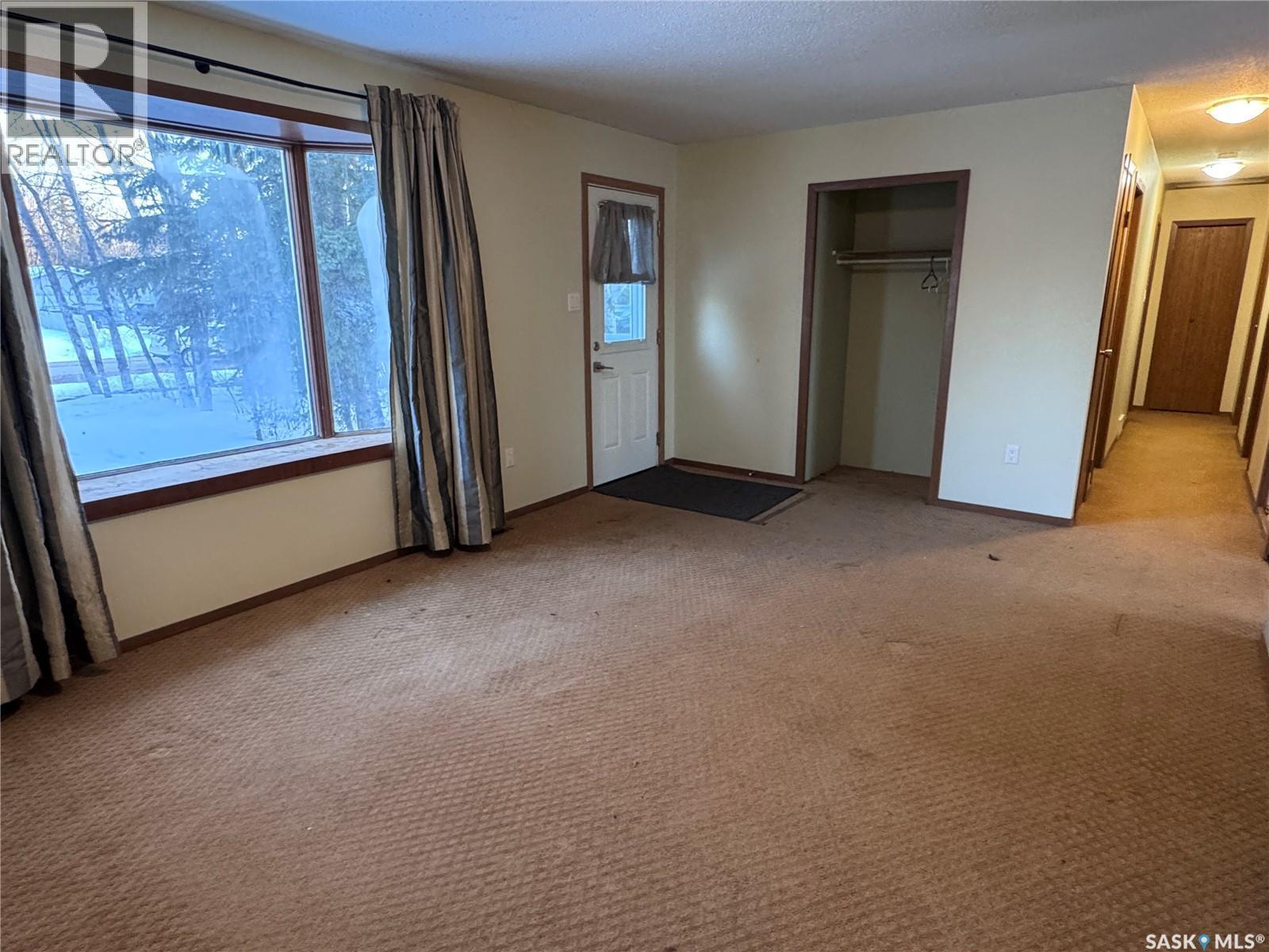185 Vickers Crescent, Air Ronge, SK - Indoor Photo Showing Other Room