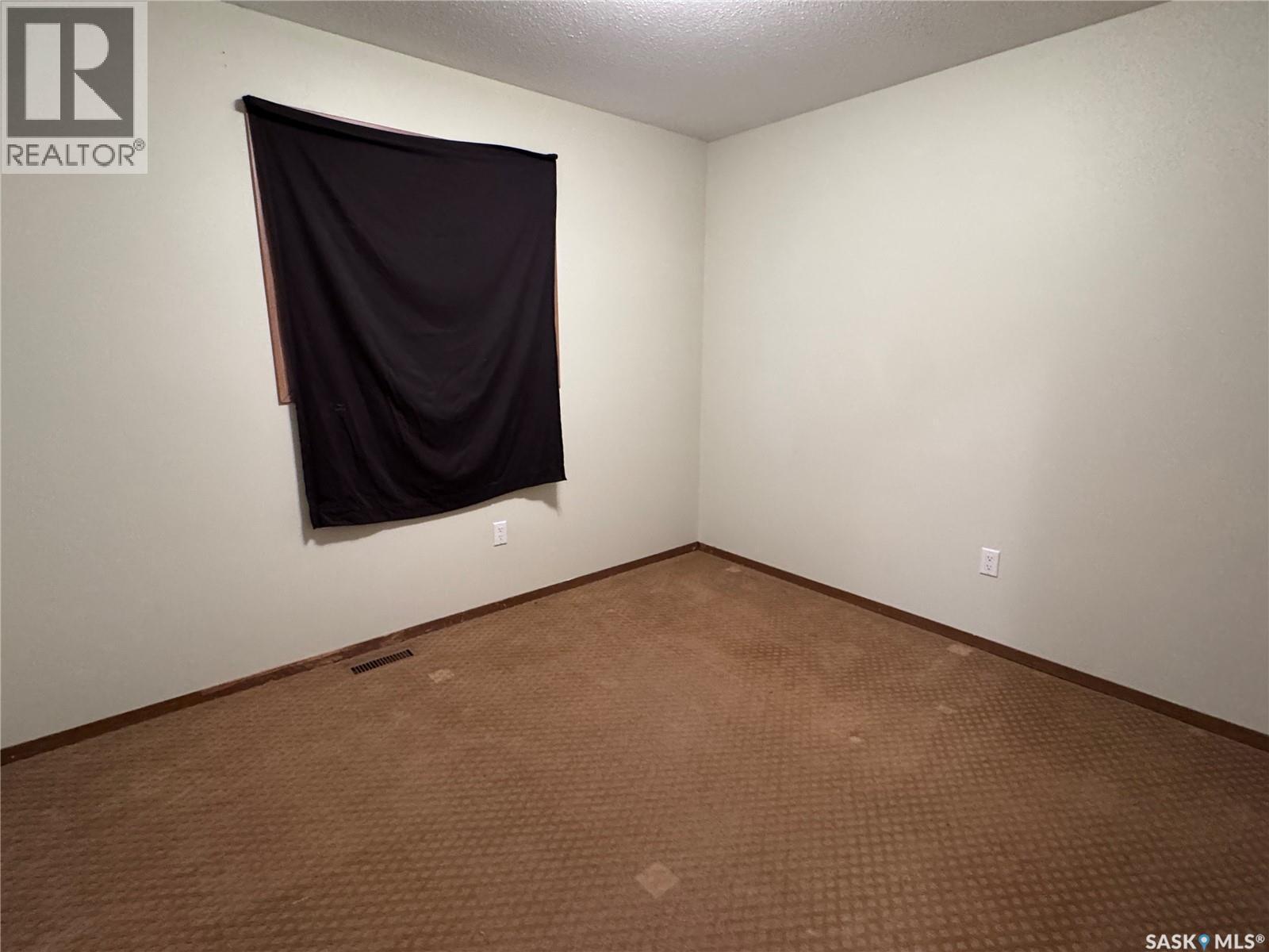 185 Vickers Crescent, Air Ronge, SK - Indoor Photo Showing Other Room