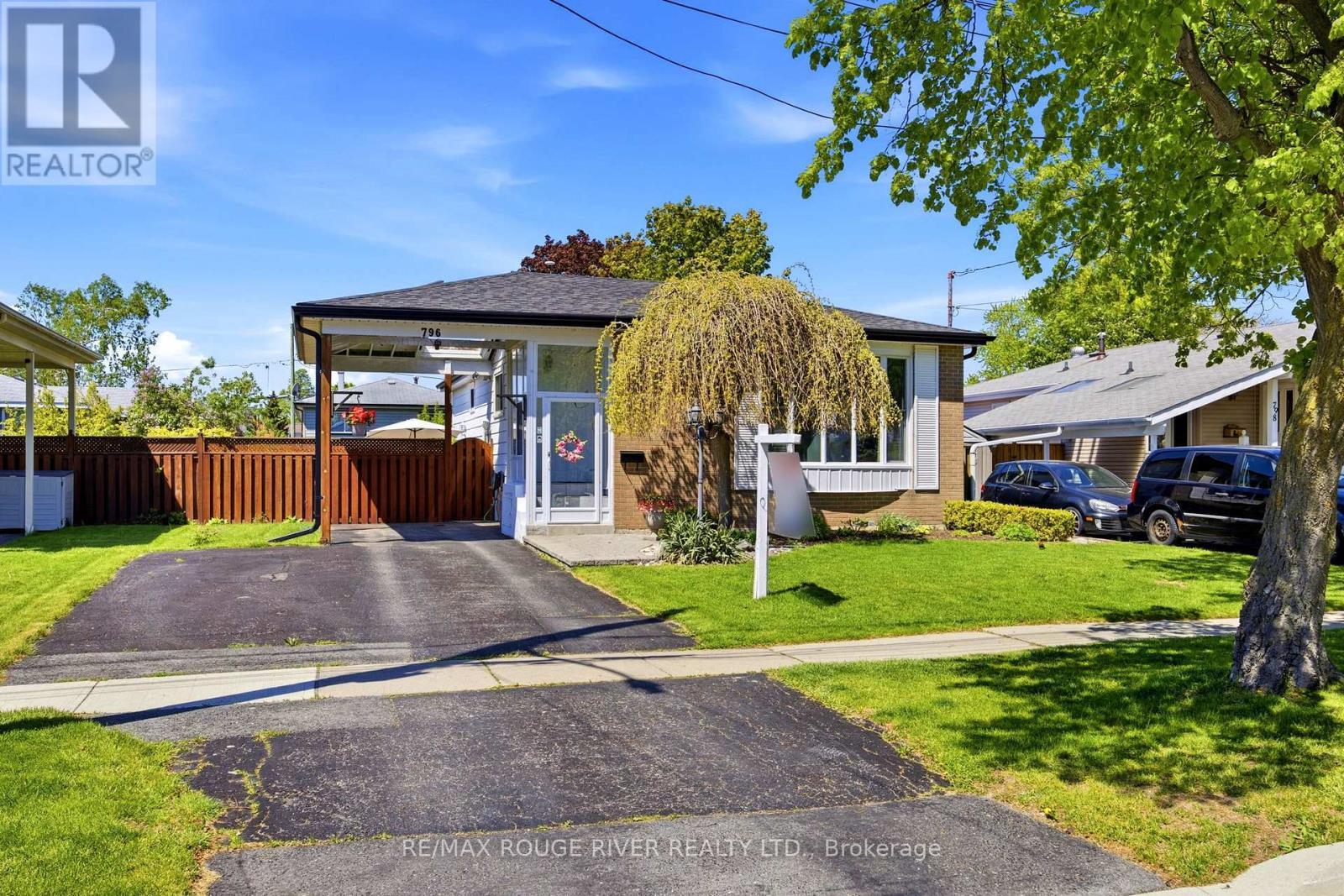 796 Batory Avenue, Pickering, ON - Outdoor