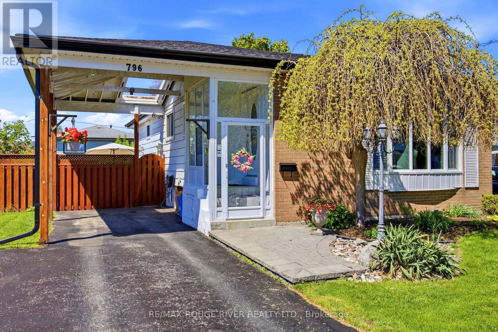 796 Batory Avenue, Pickering, ON - Outdoor