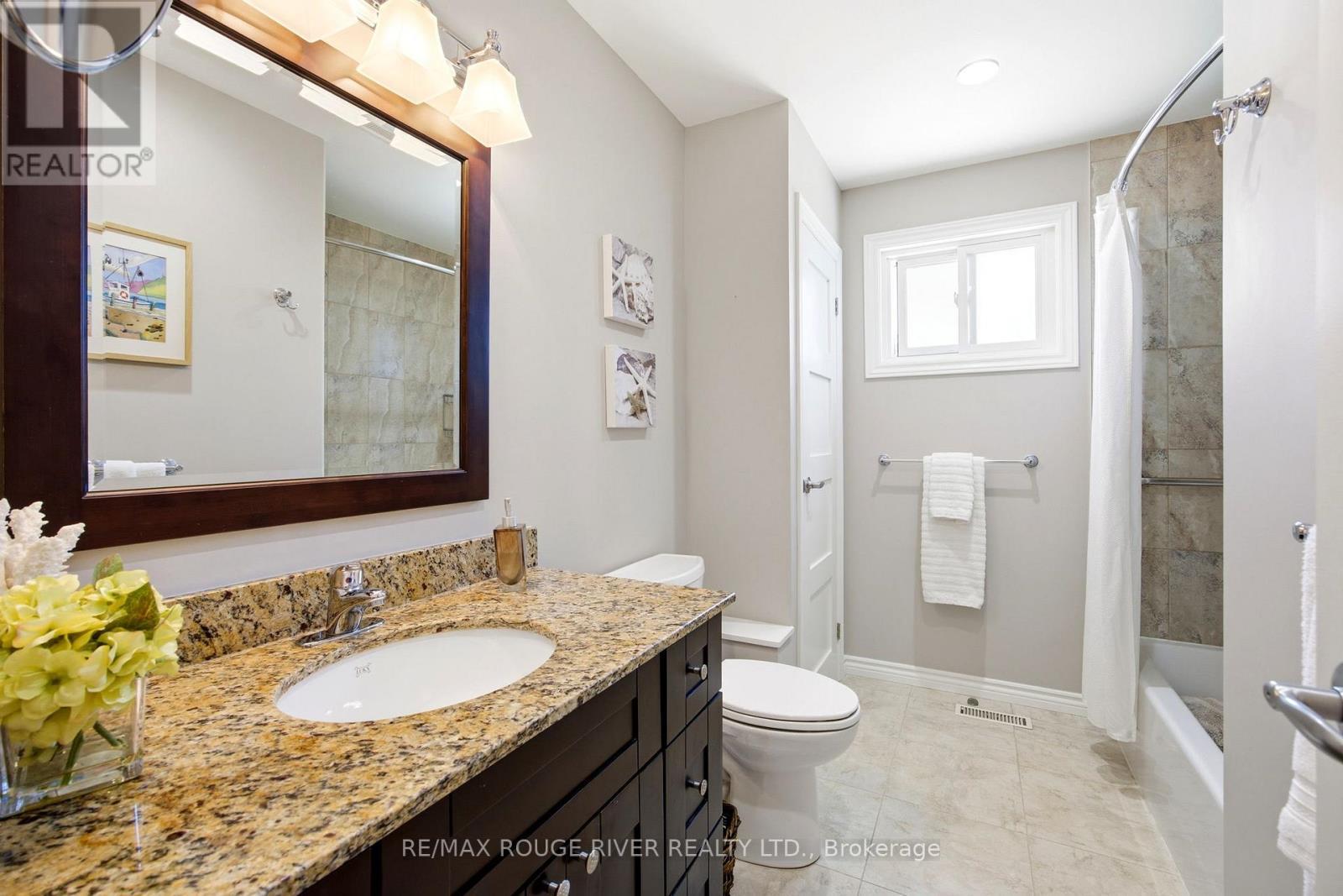 796 Batory Avenue, Pickering, ON - Indoor Photo Showing Bathroom