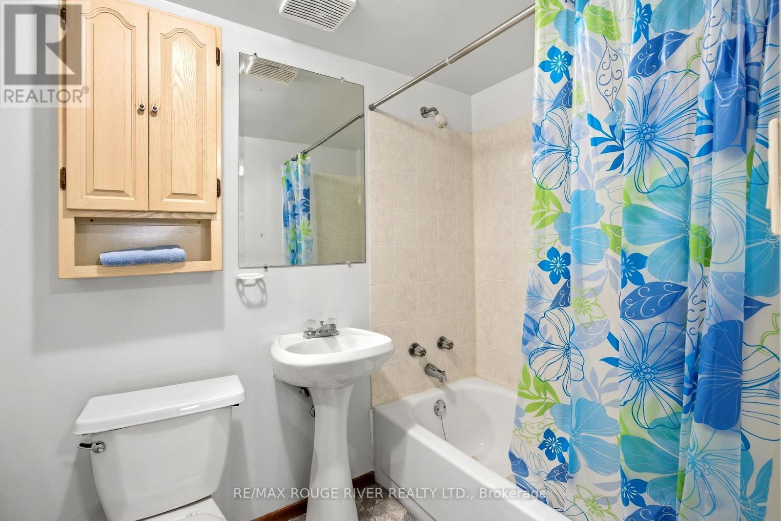 796 Batory Avenue, Pickering, ON - Indoor Photo Showing Bathroom