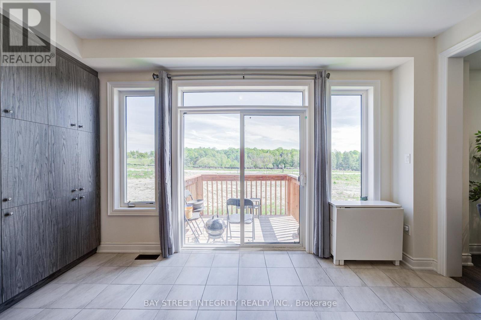 41 Kenneth Rogers Crescent, East Gwillimbury, ON