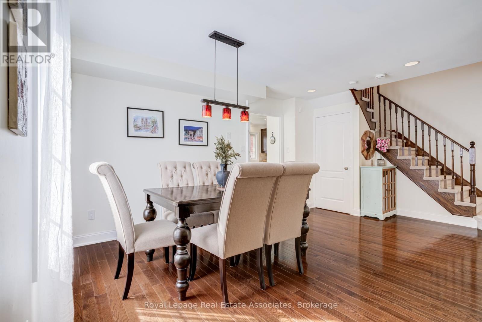 1179 Treetop Terrace, Oakville, ON - Indoor Photo Showing Dining Room