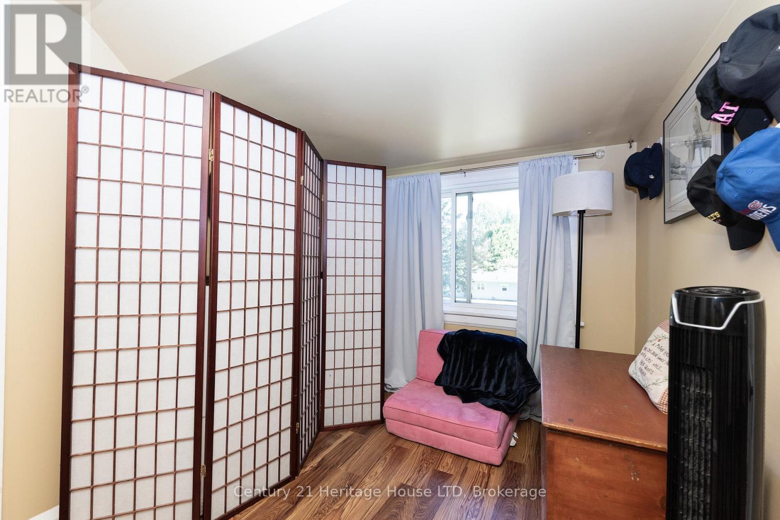 Upper level bedroom - 148 Gorham Road, Fort Erie (Ridgeway), ON - Indoor Photo Showing Other Room