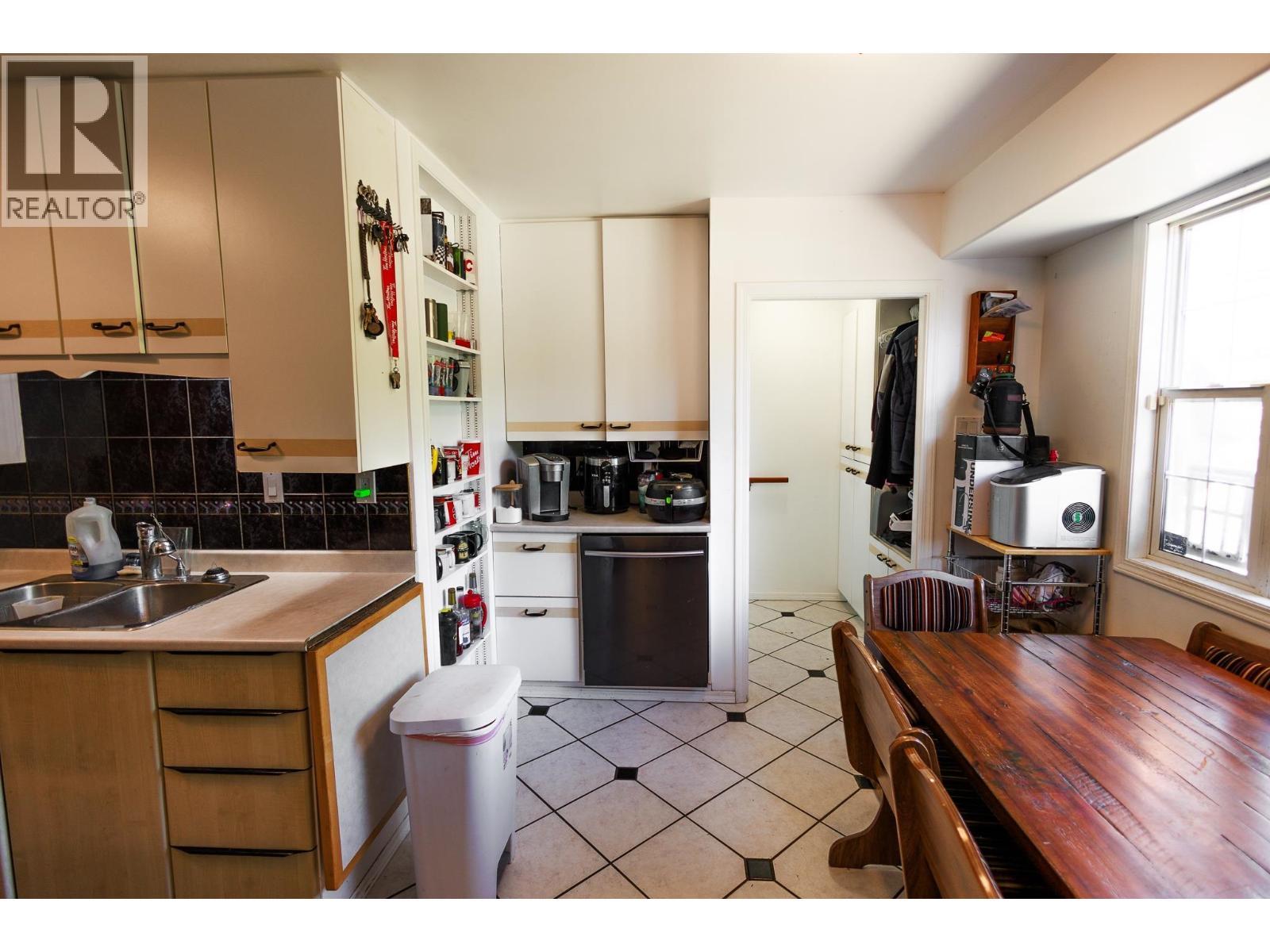 4523 Graham Avenue, Terrace, BC - Indoor Photo Showing Kitchen With Double Sink