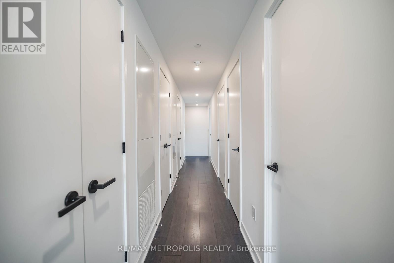 Hallway - 1203 - 55 Charles Street E, Toronto, ON - Indoor Photo Showing Other Room