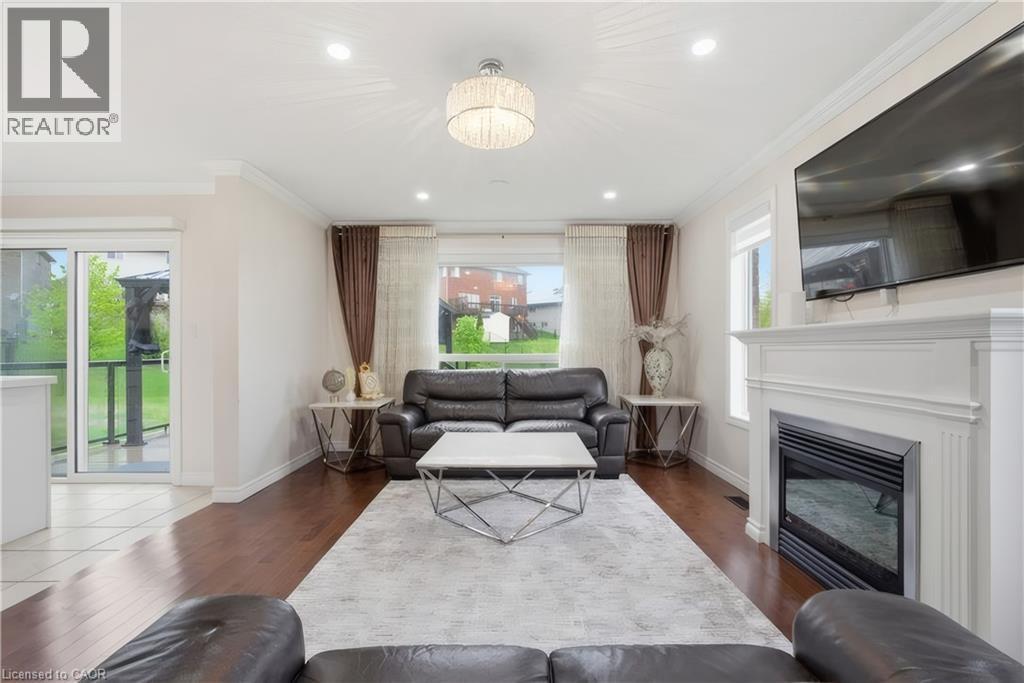 177 Watson Road N, Guelph, ON - Indoor Photo Showing Living Room With Fireplace
