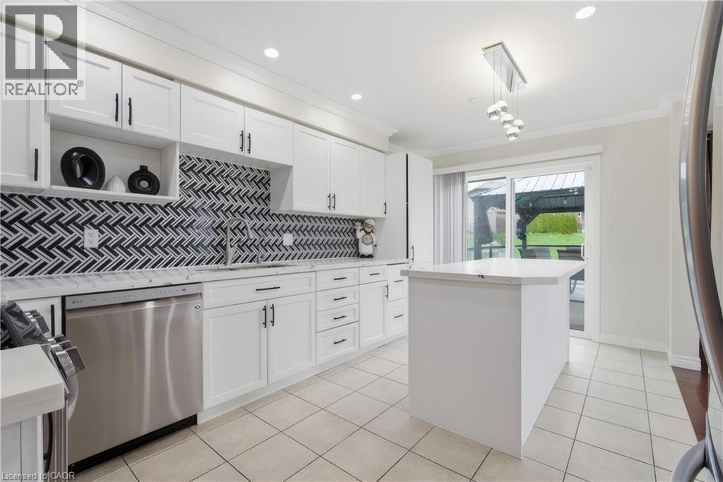 177 Watson Road N, Guelph, ON - Indoor Photo Showing Kitchen