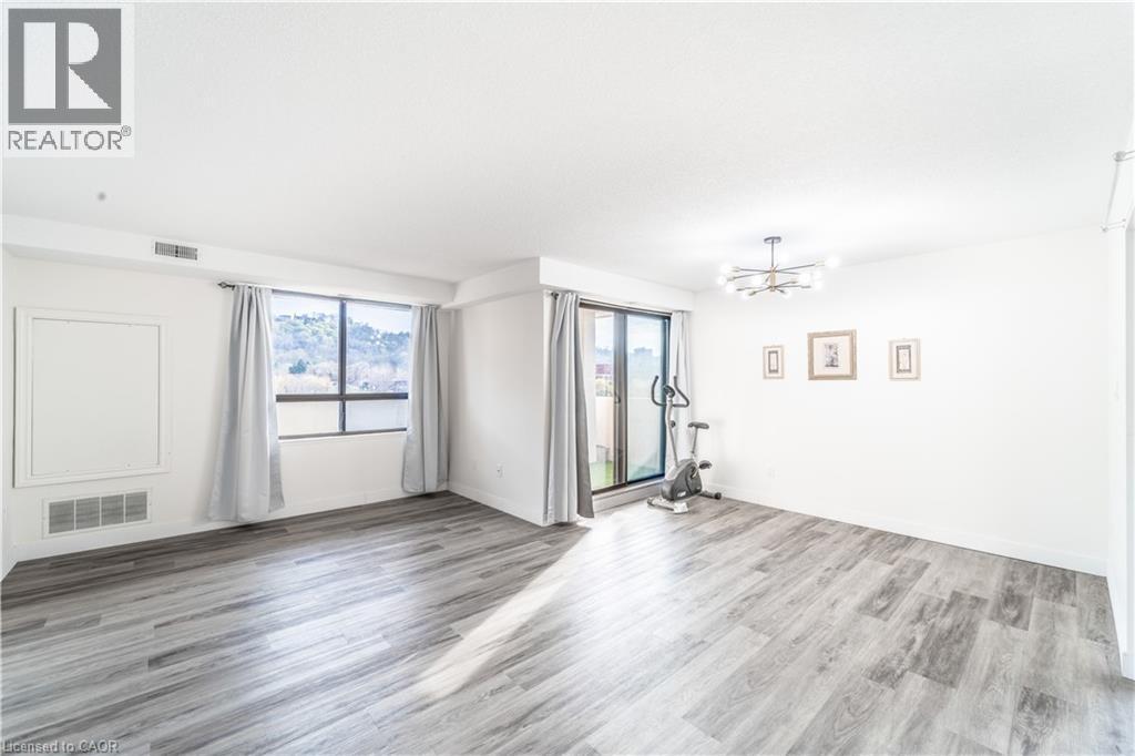 432 Main Street E Unit# 601, Hamilton, ON - Indoor Photo Showing Other Room