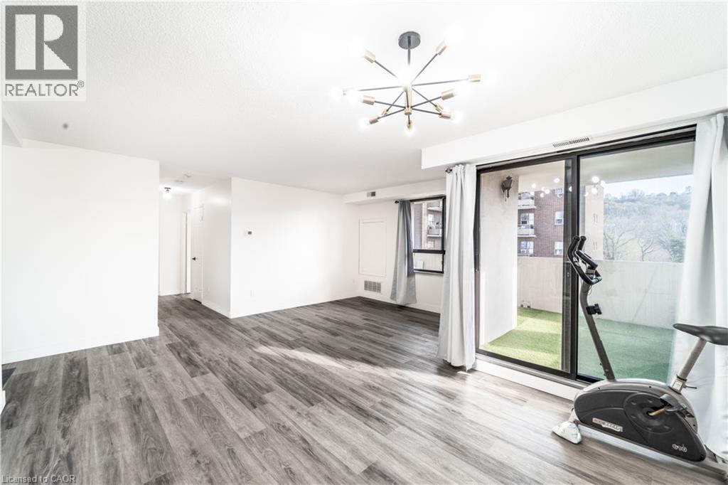 432 Main Street E Unit# 601, Hamilton, ON - Indoor Photo Showing Gym Room