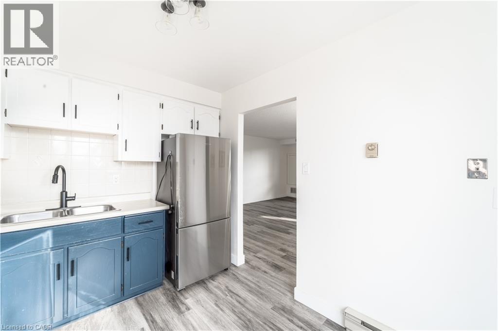 432 Main Street E Unit# 601, Hamilton, ON - Indoor Photo Showing Kitchen With Double Sink