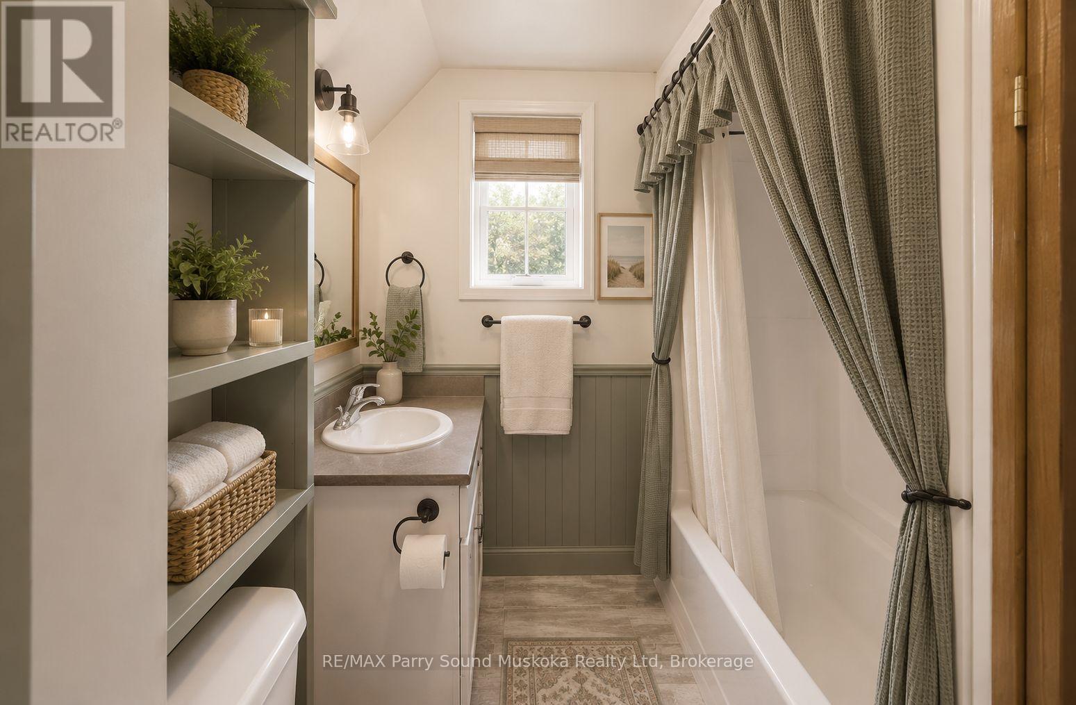 AI-idea - 1 Butler Street, Whitestone (Dunchurch), ON - Indoor Photo Showing Bathroom