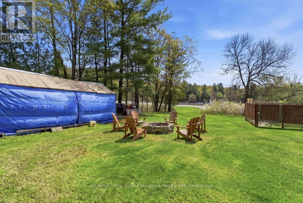 1 Butler Street, Whitestone (Dunchurch), ON - Outdoor With Backyard