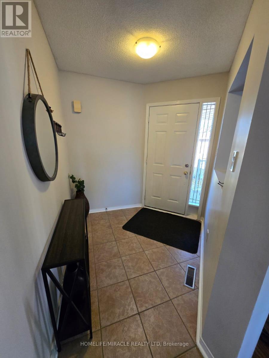 29 Nicholson Drive, Barrie, ON - Indoor Photo Showing Other Room