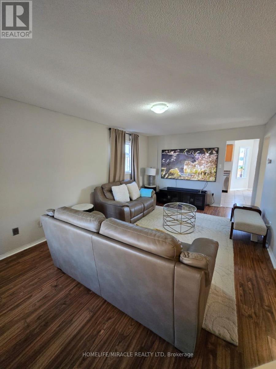 29 Nicholson Drive, Barrie, ON - Indoor Photo Showing Other Room
