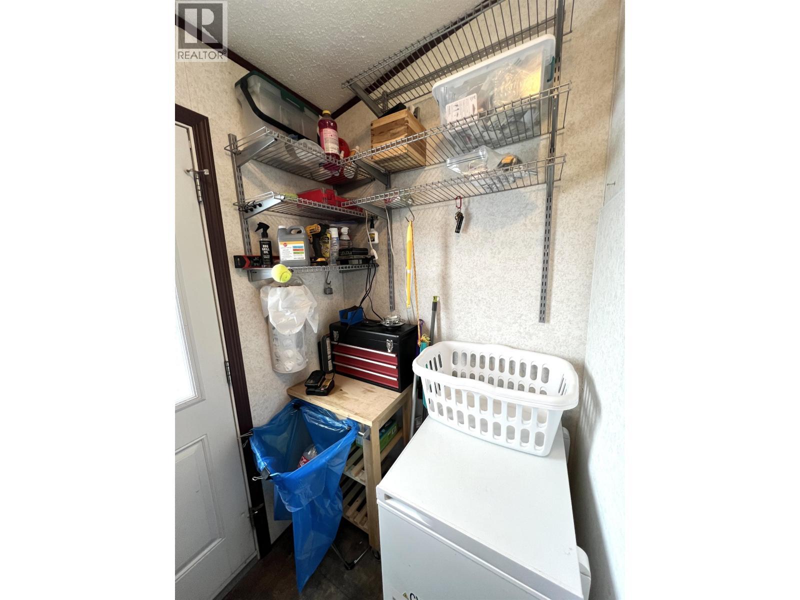 5506 Pine Crescent, Fort Nelson, BC - Indoor
