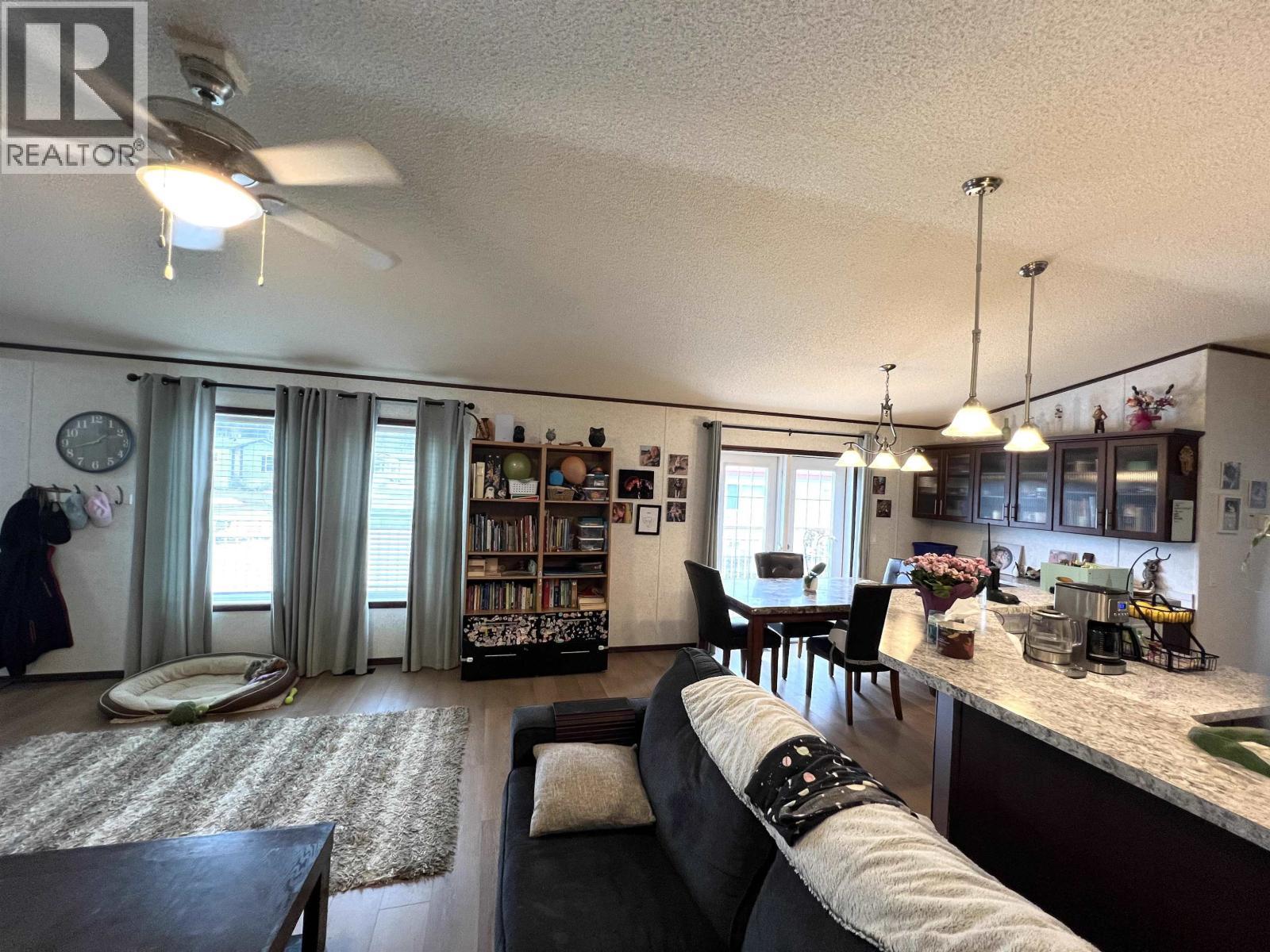 5506 Pine Crescent, Fort Nelson, BC - Indoor