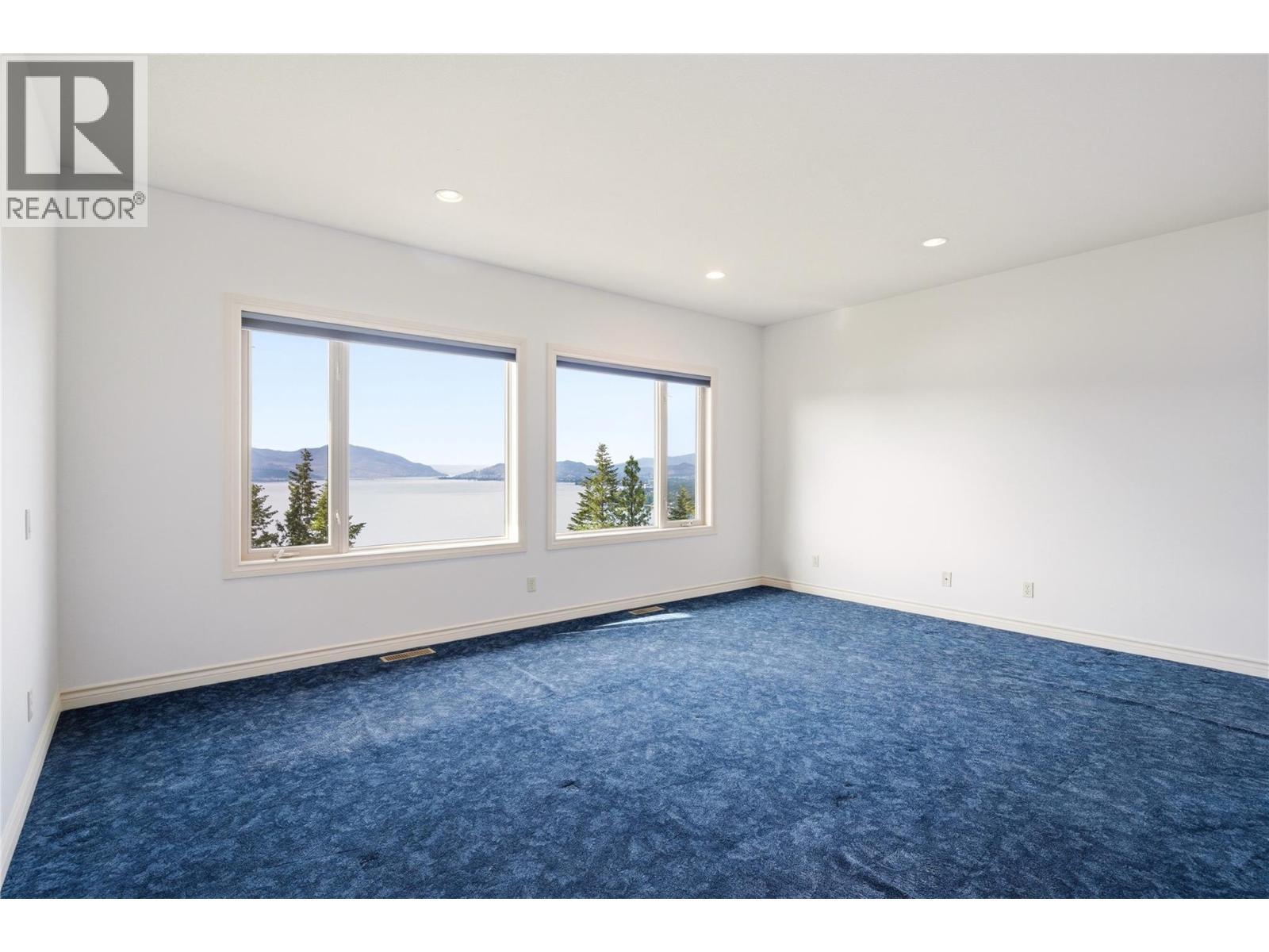 Primary bedroom - 448 Viewcrest Road, Kelowna, BC - Indoor Photo Showing Other Room