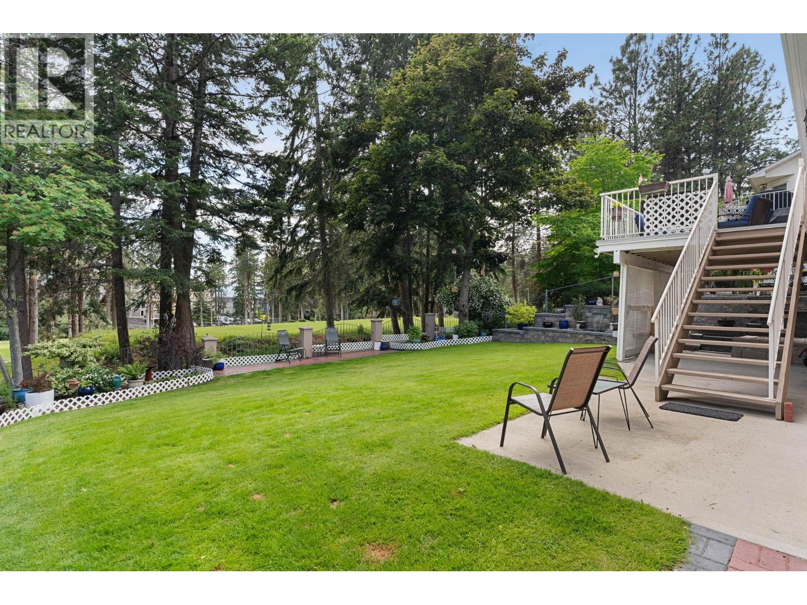 2211 Shannon Woods Place, West Kelowna, BC - Outdoor