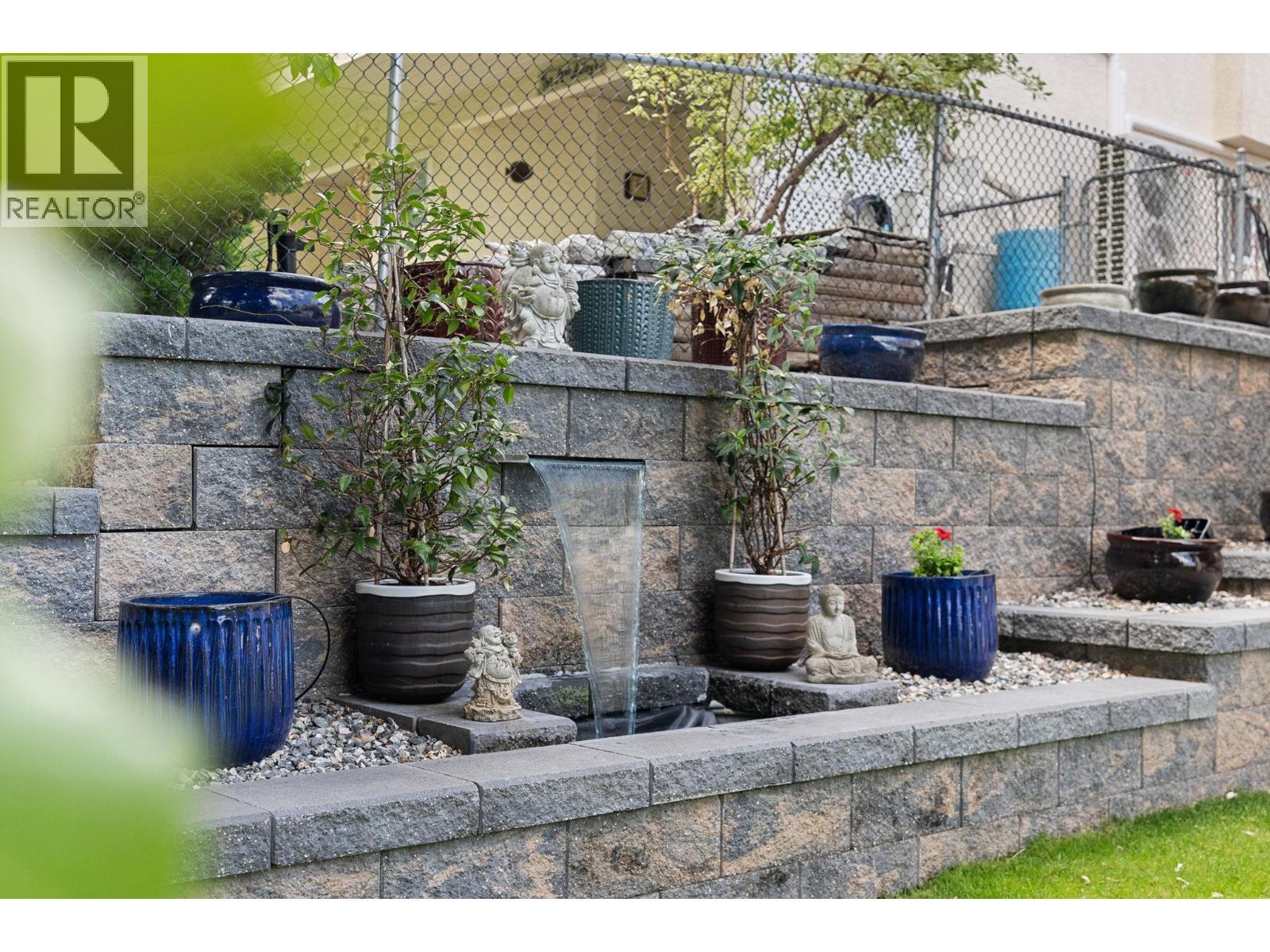 2211 Shannon Woods Place, West Kelowna, BC - Outdoor