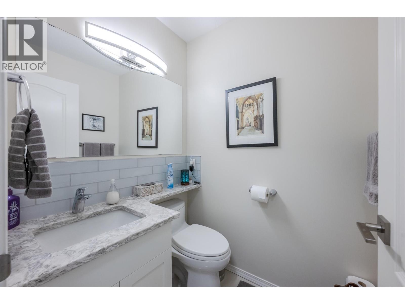 2900 River Road, Keremeos, BC - Indoor Photo Showing Bathroom
