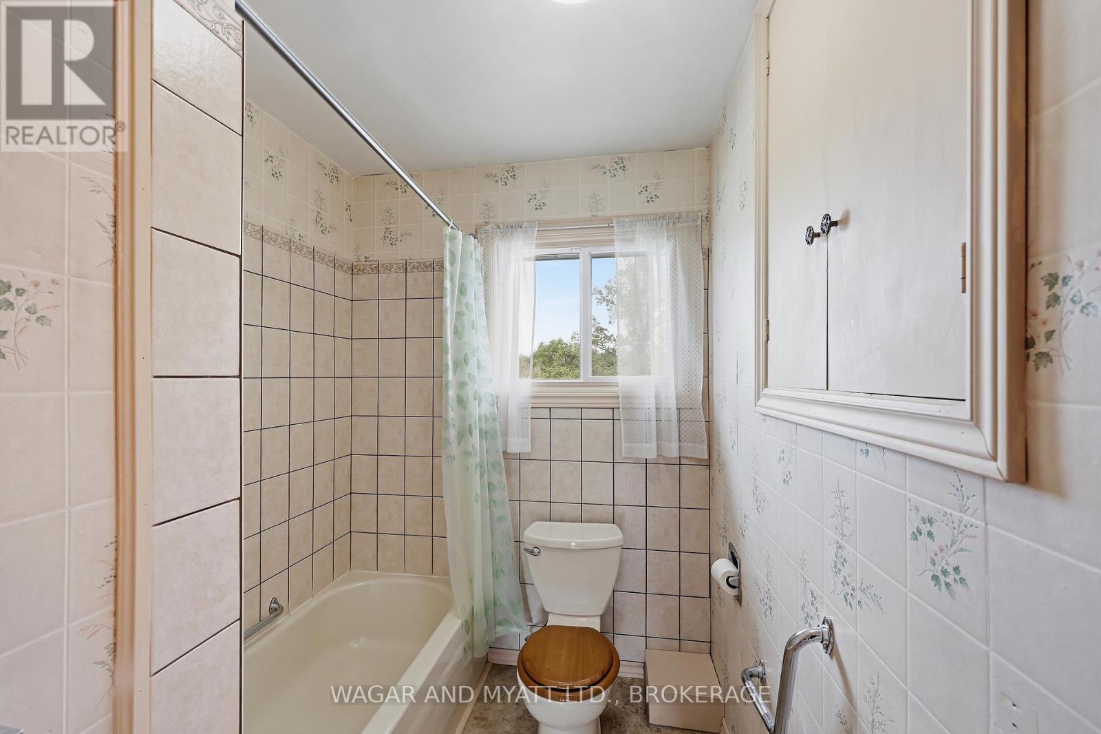 87 River Road, Greater Napanee (Greater Napanee), ON - Indoor Photo Showing Bathroom