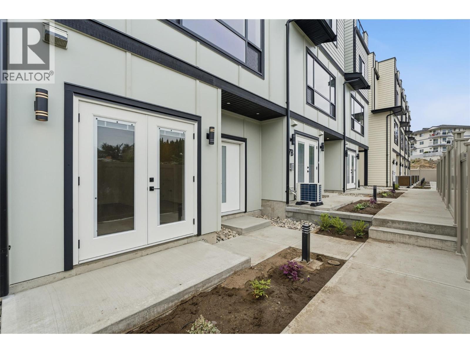 4601 97 Street Unit# 6, Osoyoos, BC - Outdoor