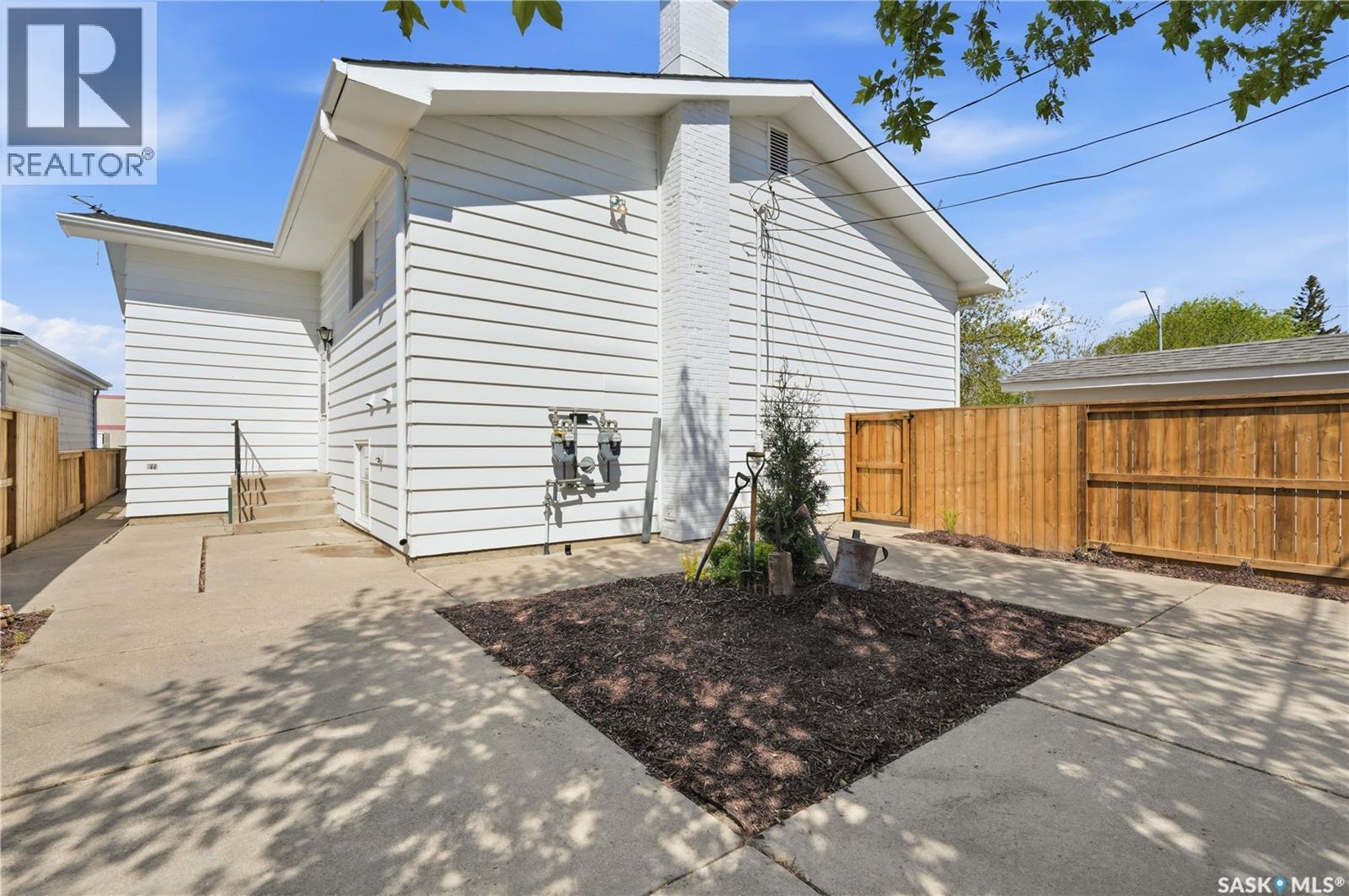 1901 William Avenue, Saskatoon, SK - Outdoor With Exterior