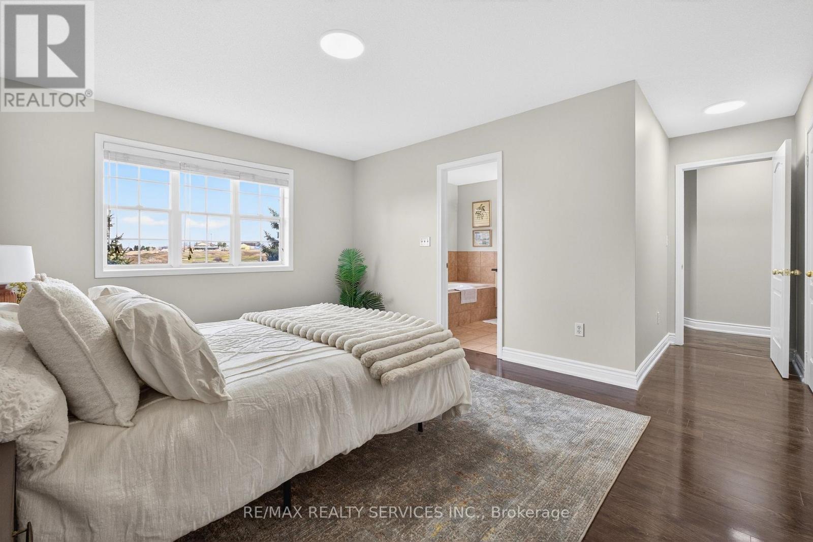 47 Upper Highlands Drive, Brampton, ON - Indoor Photo Showing Bedroom