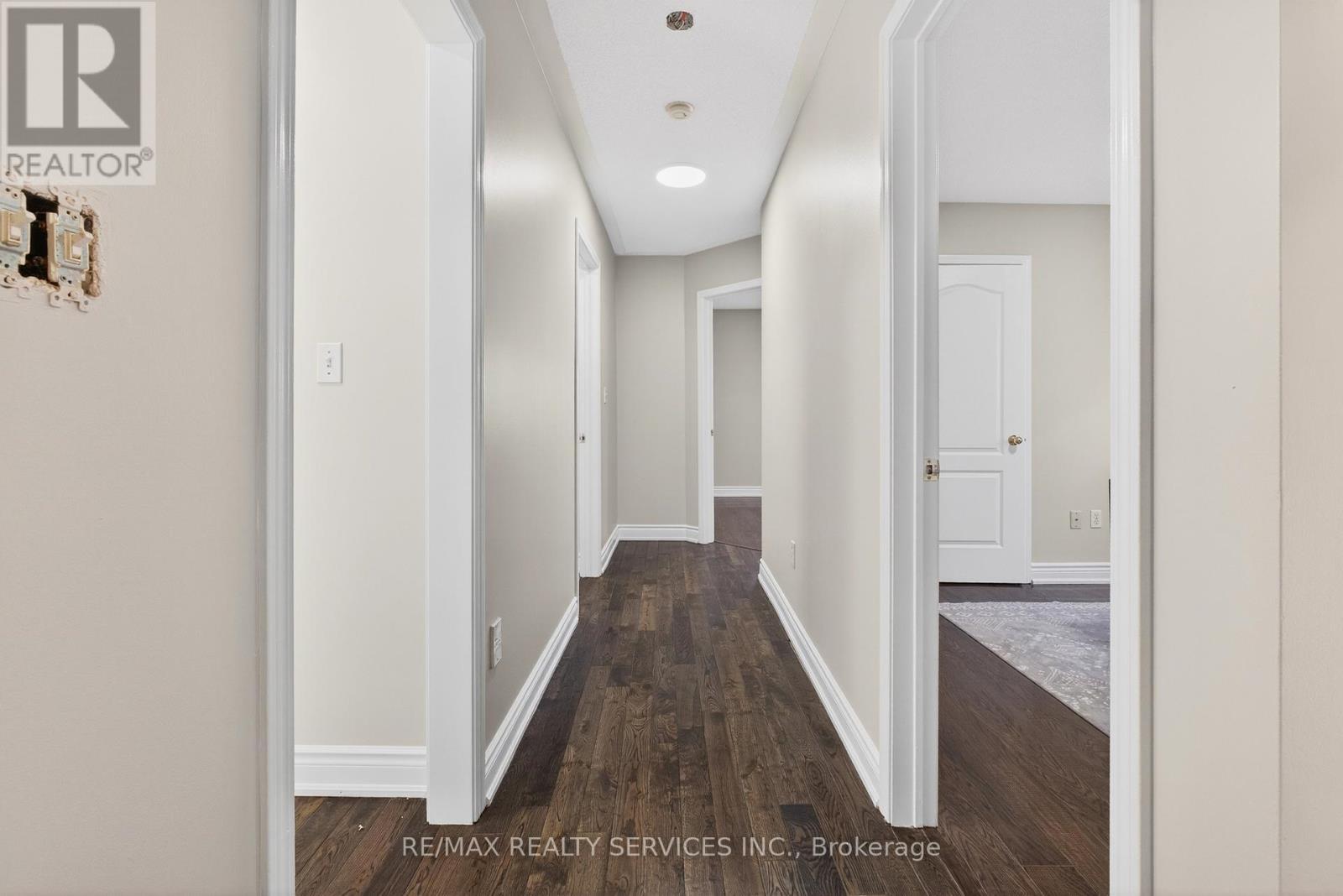 47 Upper Highlands Drive, Brampton, ON - Indoor Photo Showing Other Room