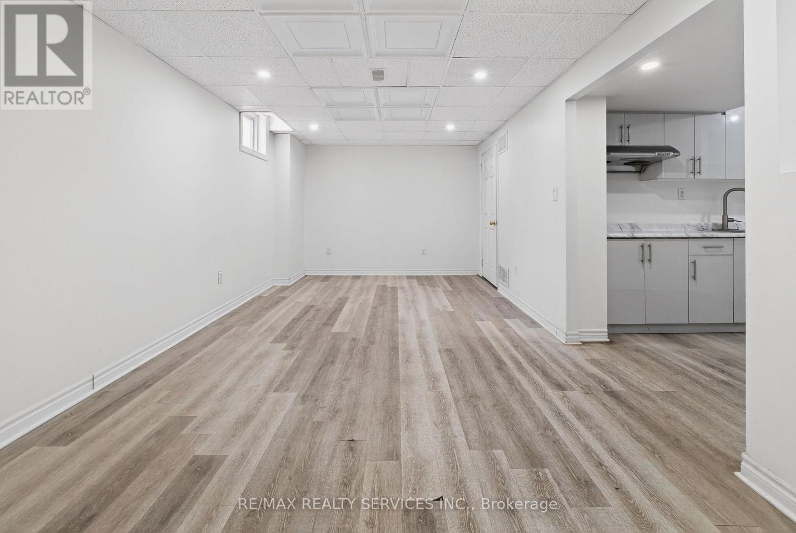 47 Upper Highlands Drive, Brampton, ON - Indoor Photo Showing Other Room