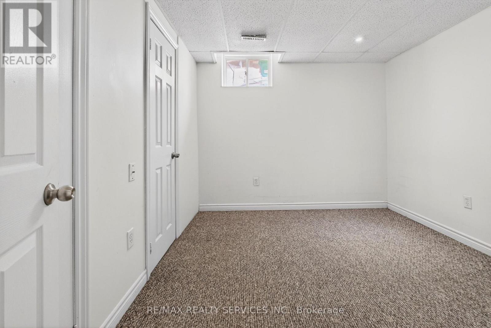 47 Upper Highlands Drive, Brampton, ON - Indoor Photo Showing Other Room