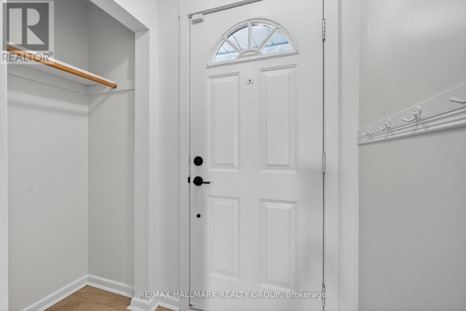 1286 Bonnie Crescent, Ottawa, ON - Indoor Photo Showing Other Room