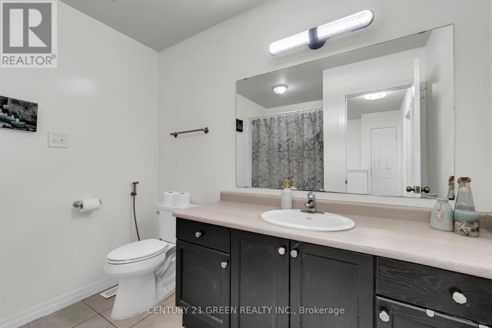 54 Rockcliffe Drive, Kitchener, ON - Indoor Photo Showing Bathroom