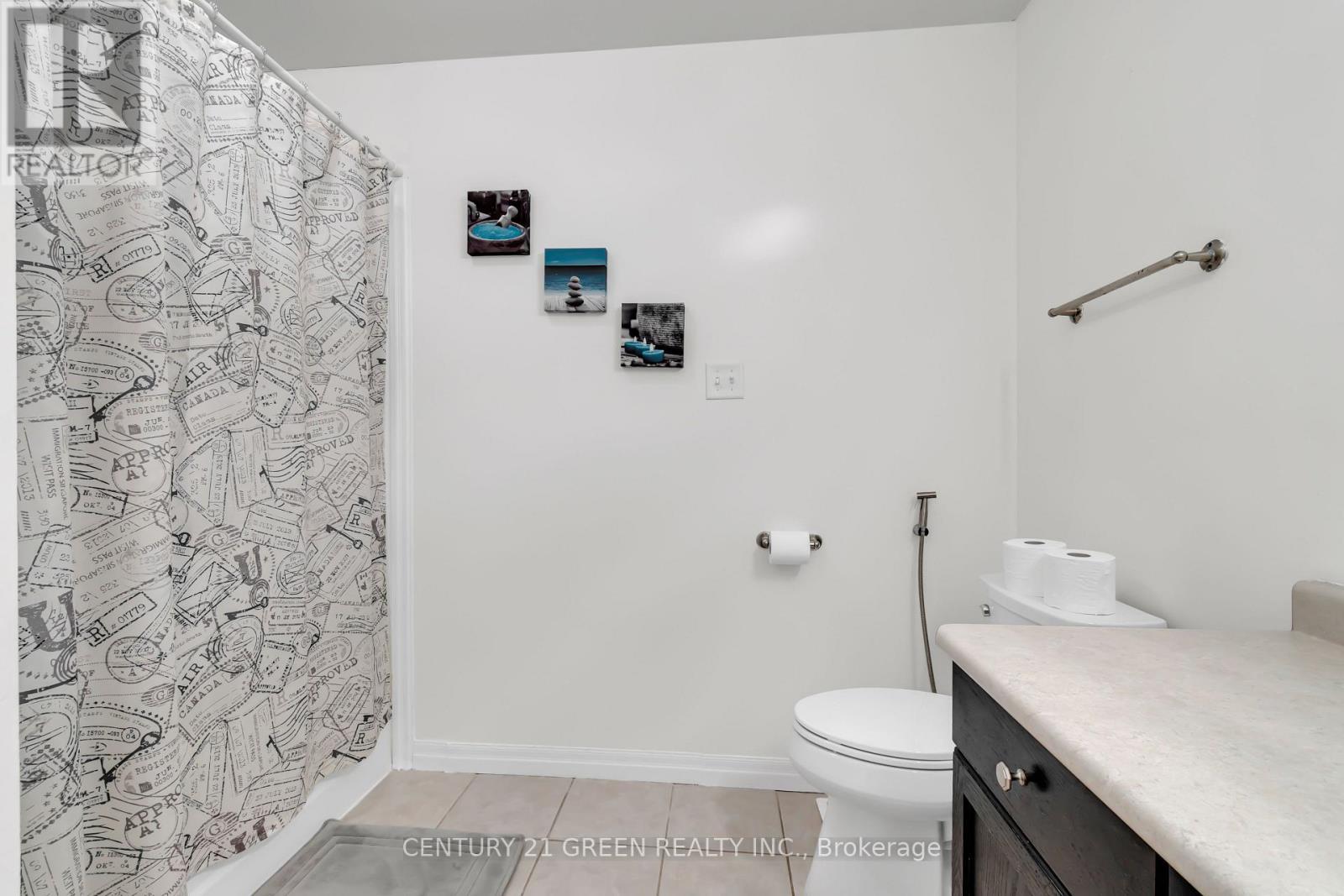 54 Rockcliffe Drive, Kitchener, ON - Indoor Photo Showing Bathroom