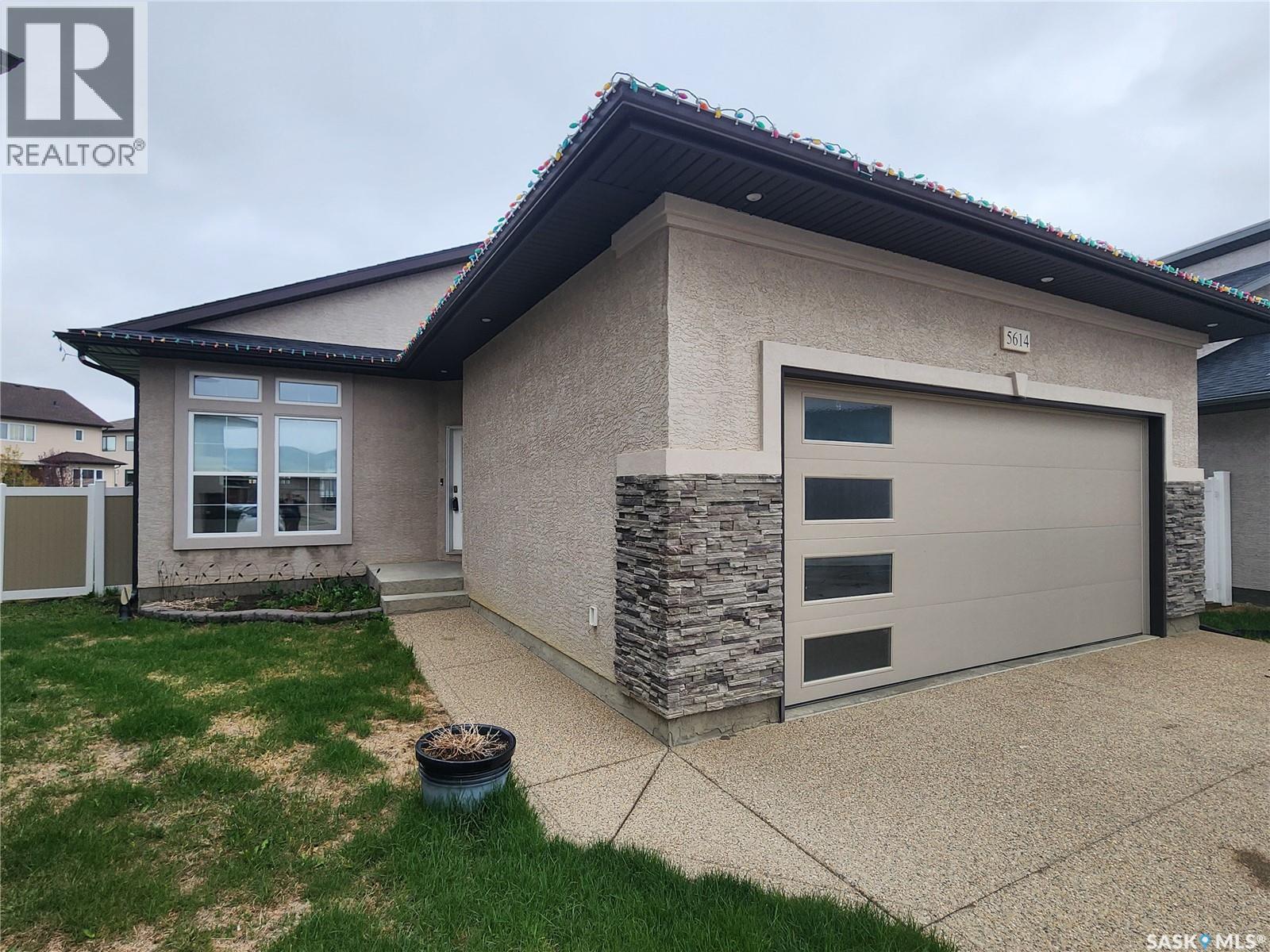 5614 Beacon Place, Regina, SK - Outdoor