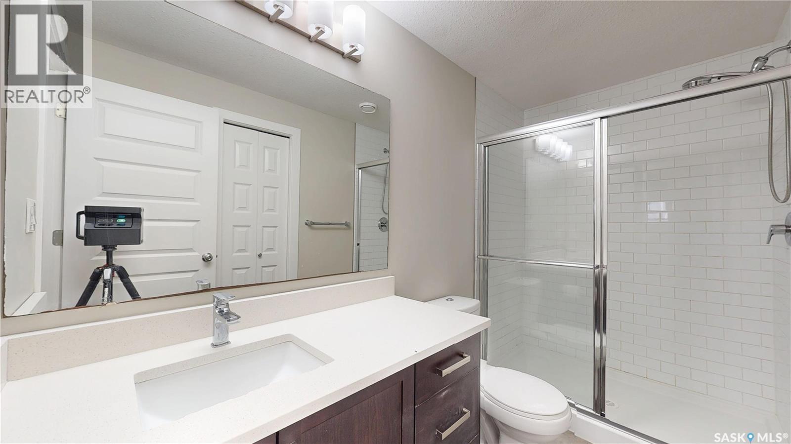 5614 Beacon Place, Regina, SK - Indoor Photo Showing Bathroom