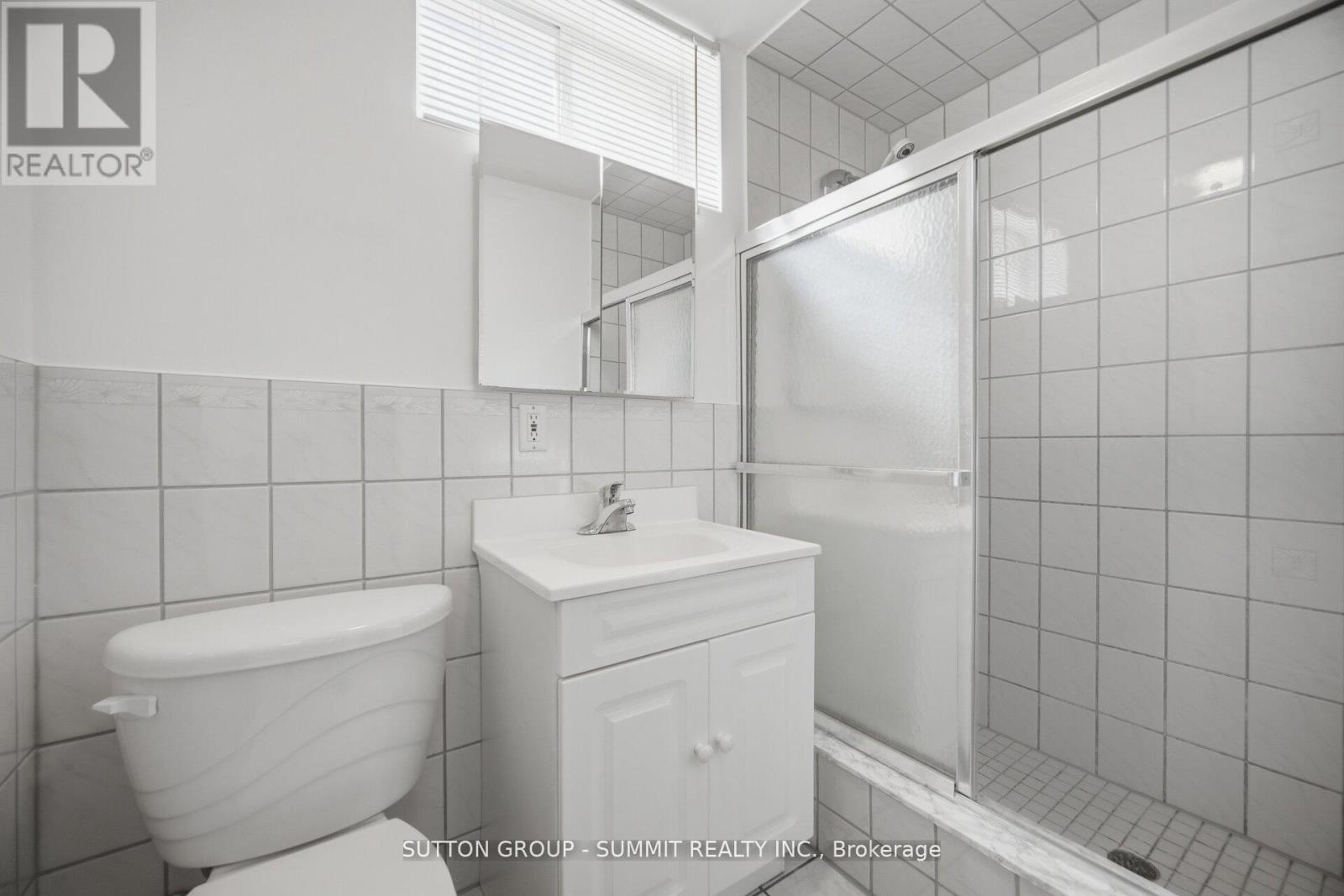 3 Donata Drive, Mississauga, ON - Indoor Photo Showing Bathroom