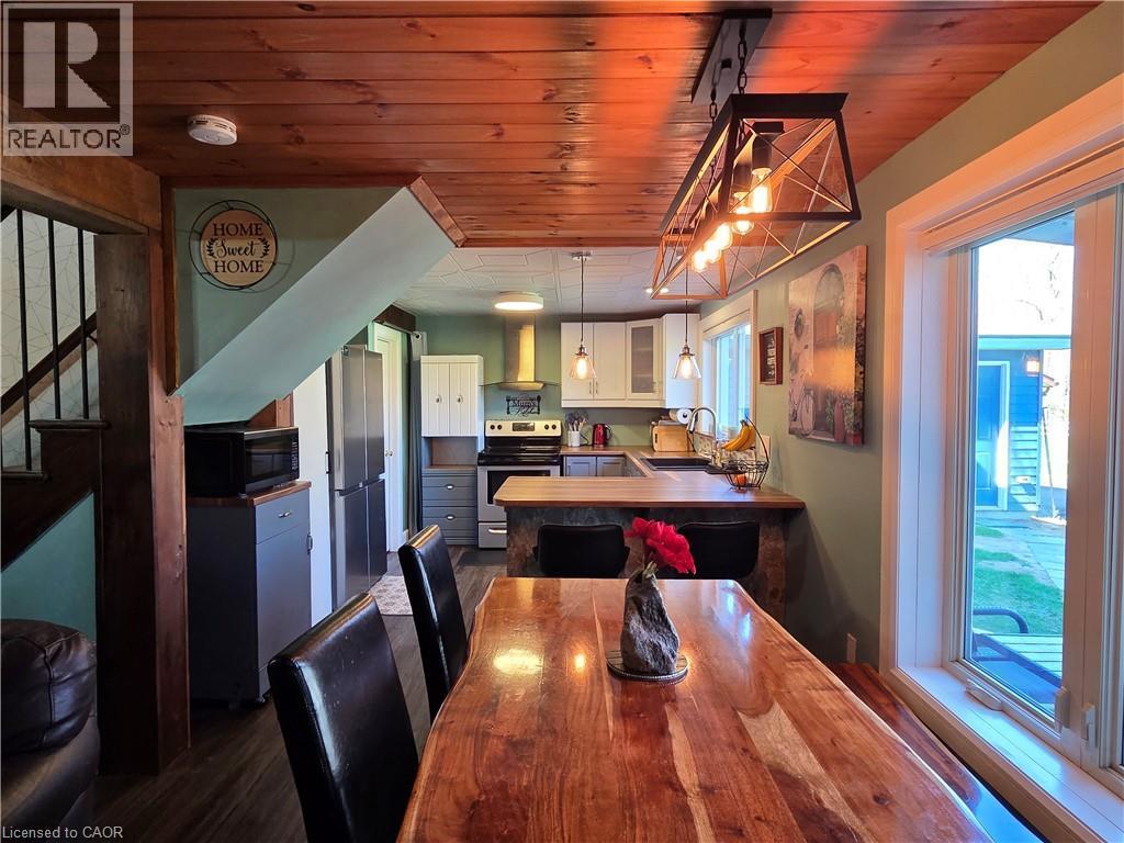 Open Concept - 112 Indian Road, Asphodel-Norwood Twp, ON - Indoor Photo Showing Dining Room