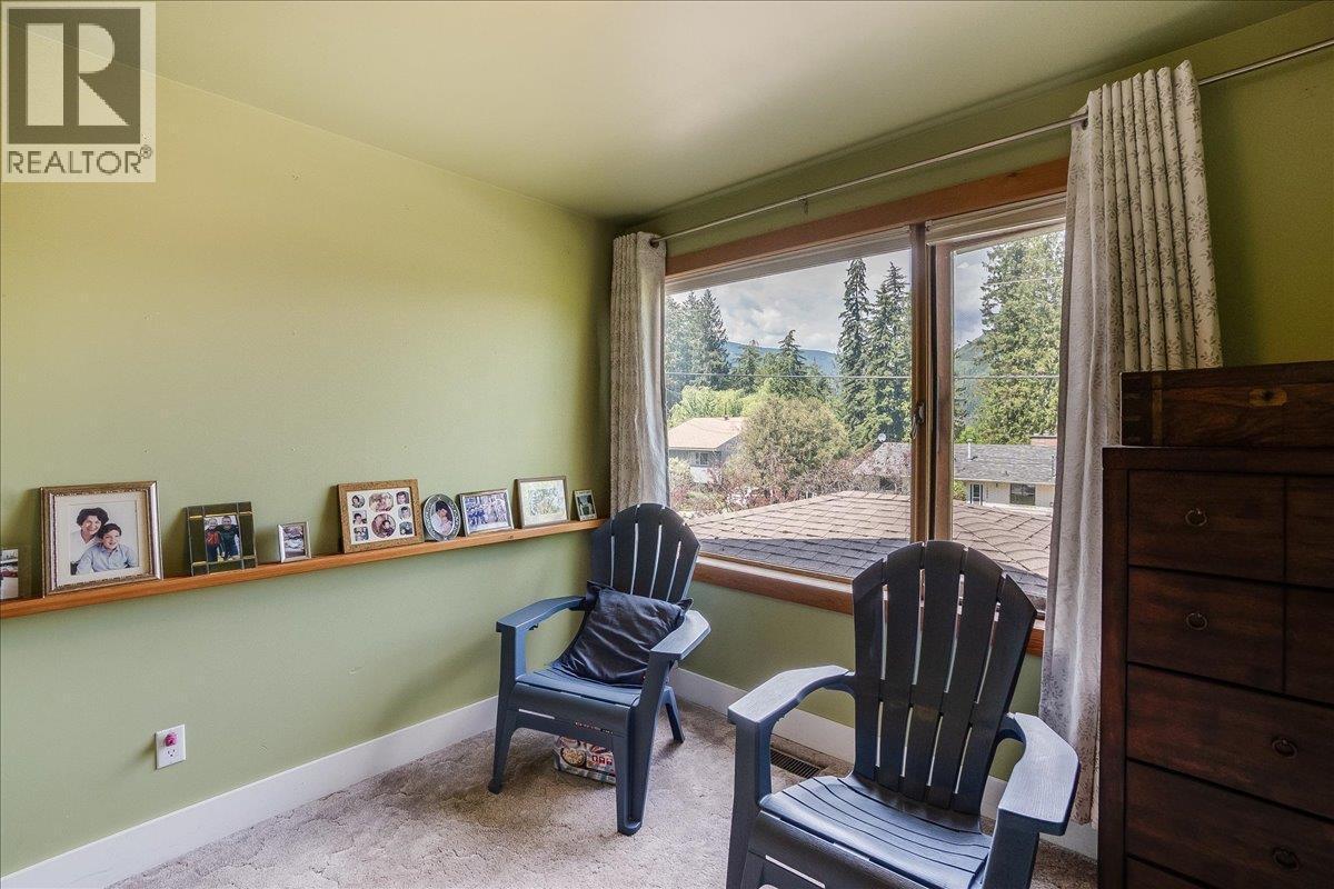 1001 Gilker Street, Nelson, BC - Indoor