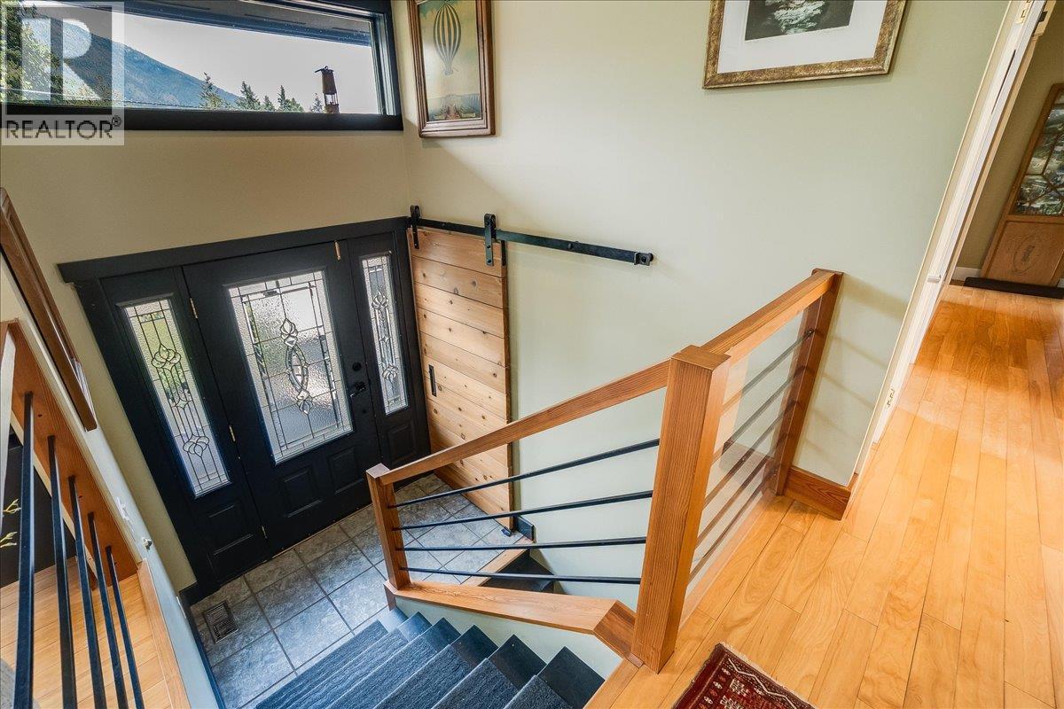 1001 Gilker Street, Nelson, BC - Indoor Photo Showing Other Room