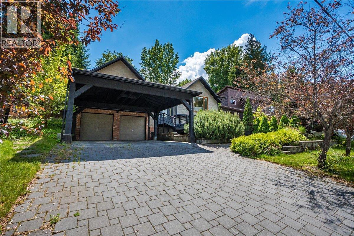 1001 Gilker Street, Nelson, BC - Outdoor With Deck Patio Veranda
