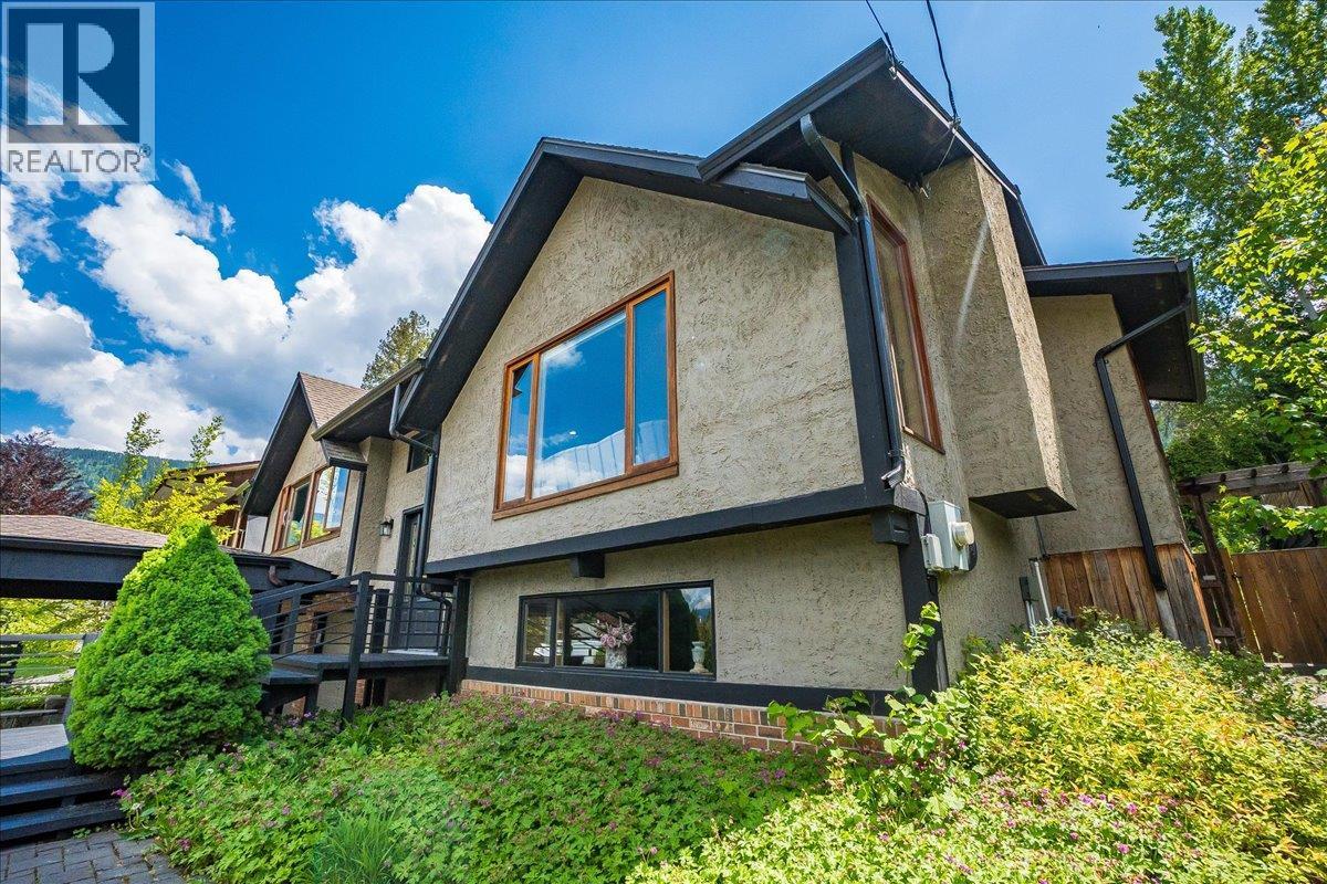 1001 Gilker Street, Nelson, BC - Outdoor