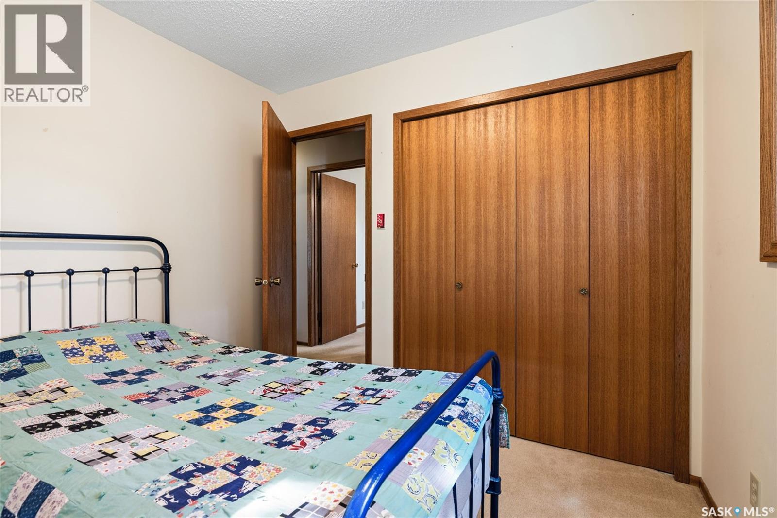 287 Rogers Road, Regina, SK - Indoor Photo Showing Bedroom