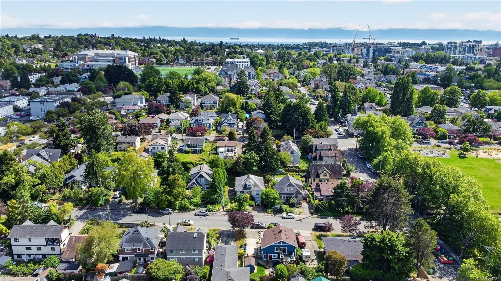 1215 Queens Ave, Victoria, BC
