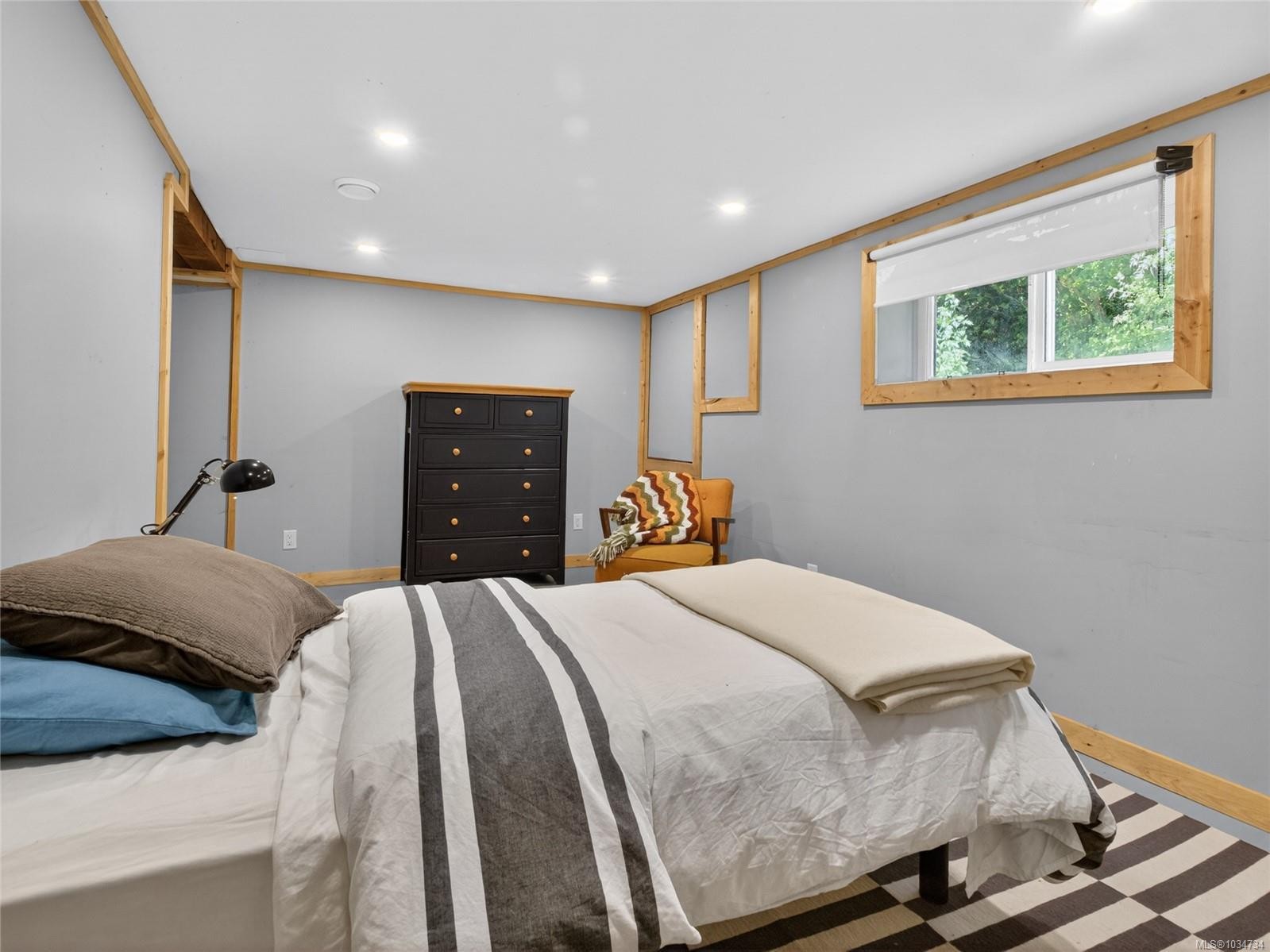 1215 Queens Ave, Victoria, BC
