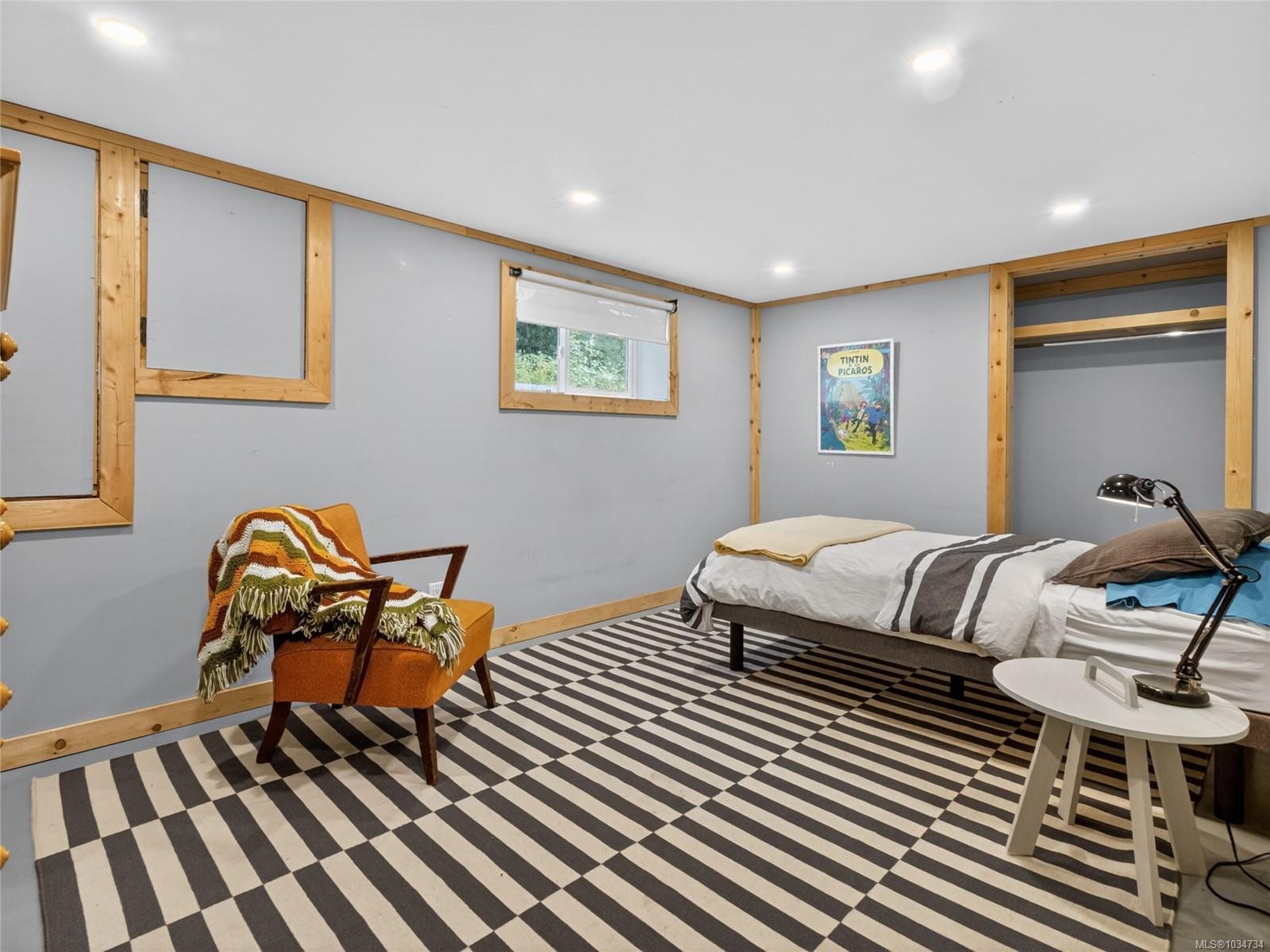 1215 Queens Ave, Victoria, BC